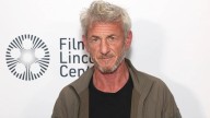 Sean Penn dice que el crimen de Charlie Kirk fue “diferente” del CEO de seguros de lozanía, otros: “Necesitamos ese debate”