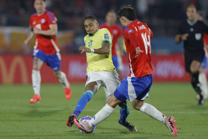 Brasil ya clasificado recibe hoy a un Chile eliminado sin Ricardo Gareca