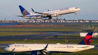‘It’s not weird’: The people who love to stare at airplane flight maps