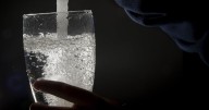 Crews work overnight to restore water to Newfoundland town