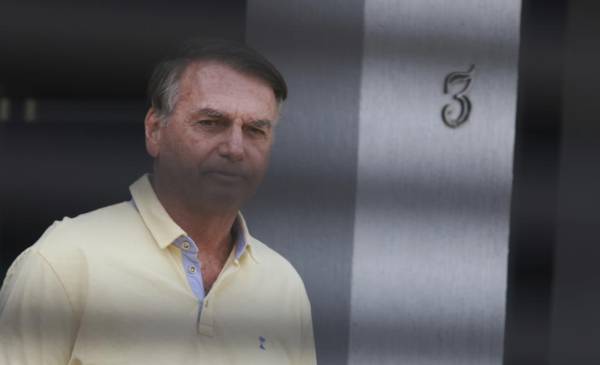 Un juez de la Corte pide anular el juicio a Bolsonaro
