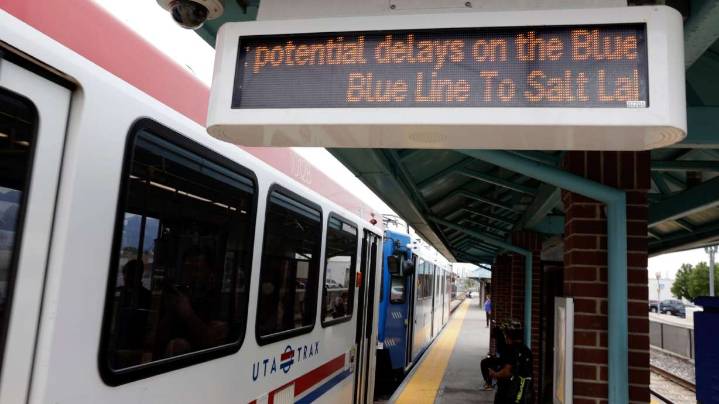 UTA rail project to create delays in Sandy beginning this week