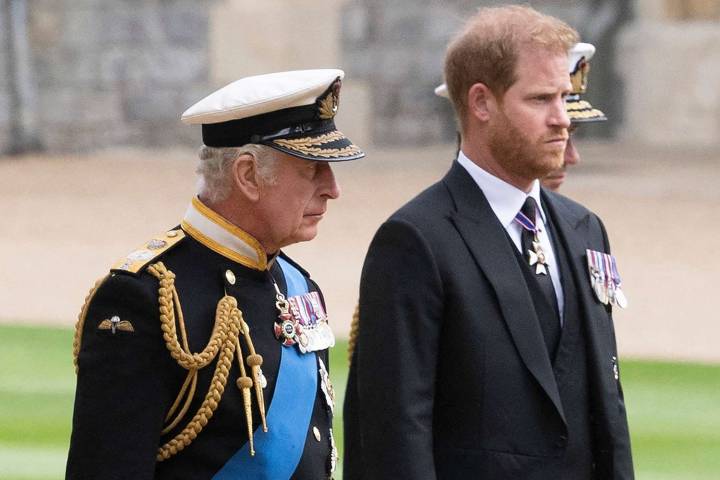 Carlos III y el príncipe Harry se reencuentran en Londres tras 19 meses sin verse: los detalles y la duración de la reunión