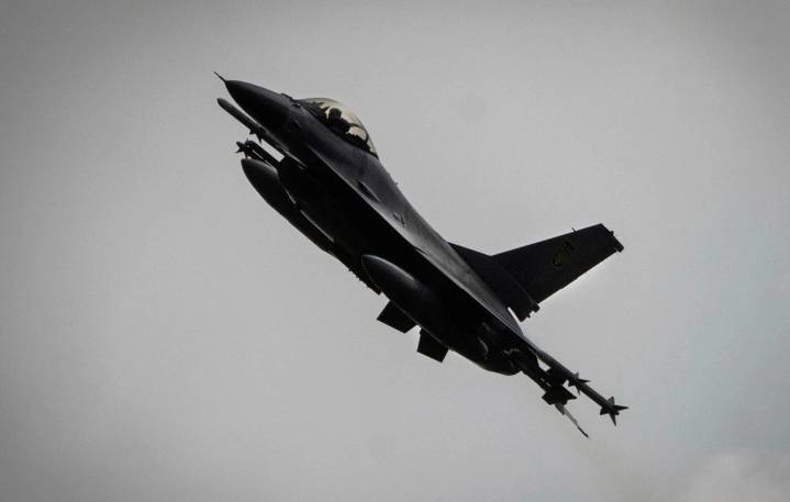 Aviones militares rusos vuelan cerca de Alaska por novena vez en el año
