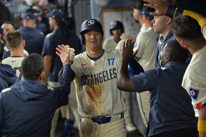 Deadspin | Shohei Ohtani's 53rd HR caps Dodgers' slugfest in win over Giants