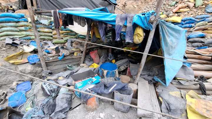 Fiscalía intensifica la lucha contra mafias mineras y destruye 44 bocaminas en la sierra norte