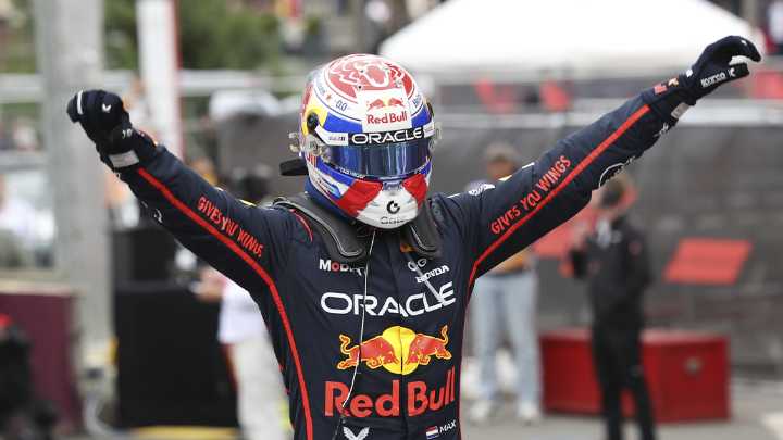 Max Verstappen triunfó en el GP de Azerbaiyán y se acercó a la lucha por el título Mundial