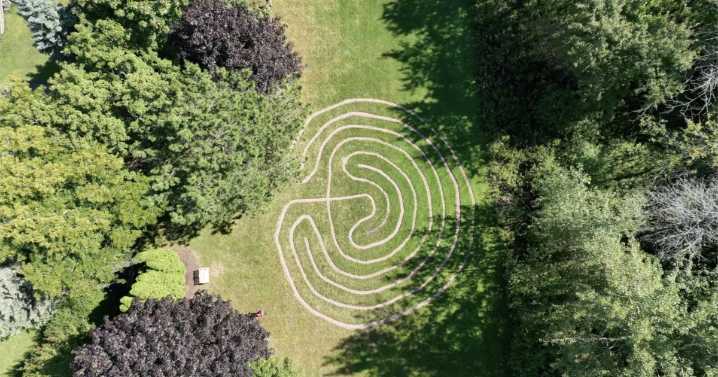 Manitowoc church restores 15-year-old labyrinth as community meditation space