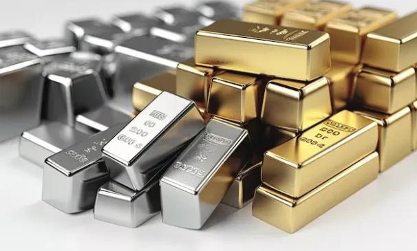 Silver hits Rs 1.5 lakh/kg for first time; gold surges Rs 1,500 to record Rs 1,19,500/10g