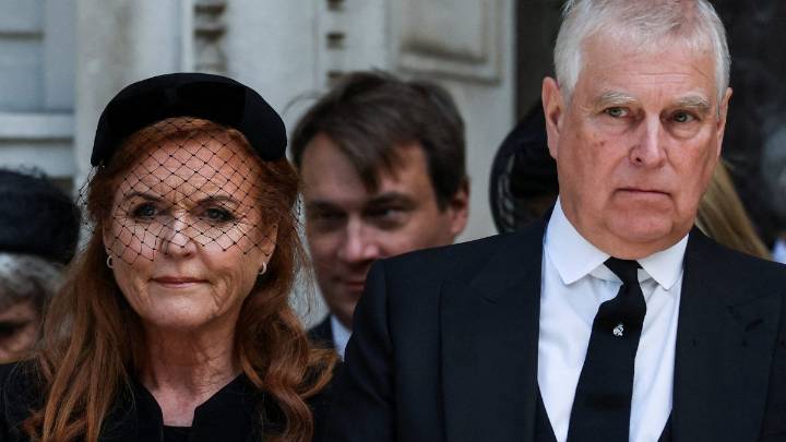 Duke and Duchess of York 'not welcome' at royals' Christmas lunch