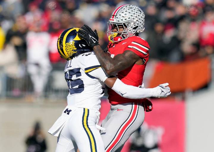 OSU-Michigan Rivalry Bleeds Into NFL as Fierce Hit Triggers Saints Injury Scare Week 1's Arizona Cardinals vs New Orleans Saints saw Buckeyes alum and Saints WR take a hit, leaving fans in shock. Insi