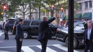 Trump es abucheado en un restaurante de Washington: “Es el Hitler de nuestros días”