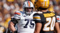 Connor Lew injury update: What Auburn football center said about his status