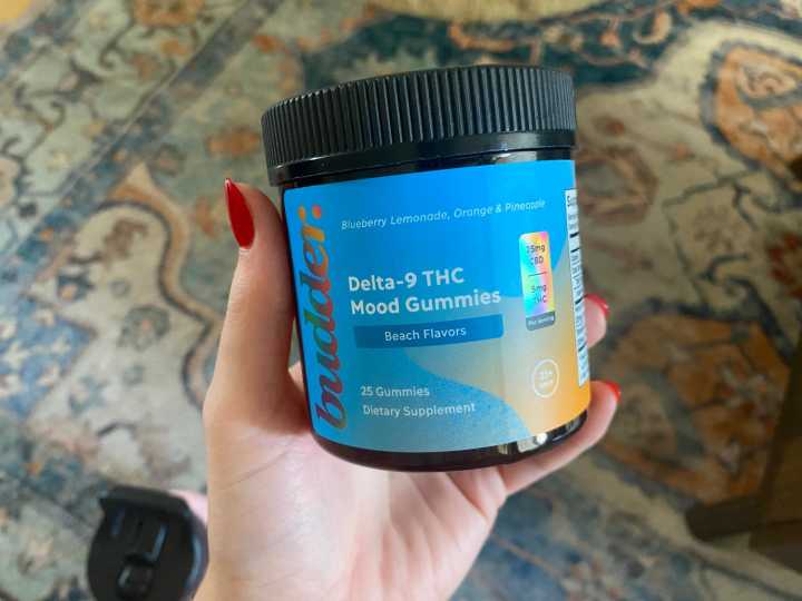 Take a Bite of the Beach With These THC Gummies 