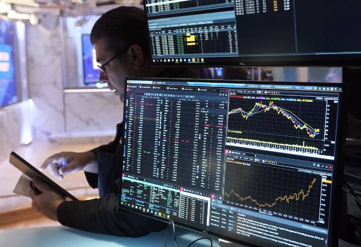 Septiembre en rojo. Los dólares cierran el mes en alza y los financieros acumulan subas de $160