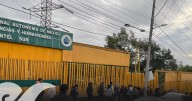 Apuñalan a estudiante del CCH plantel Sur en Coyoacán; el agresor saltó de un segundo piso