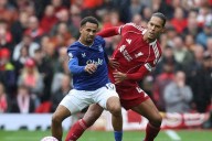 Premier League: Liverpool mantiene la punta tras vencer 2