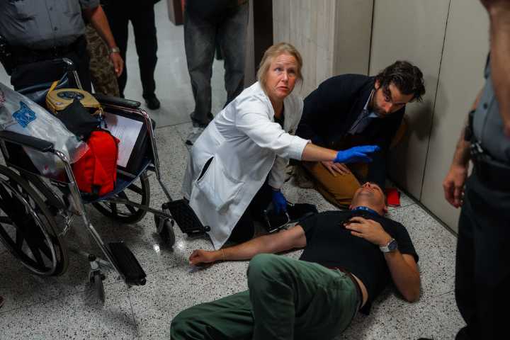 Federal agents grab and shove journalists outside NYC immigration court, sending one to hospital