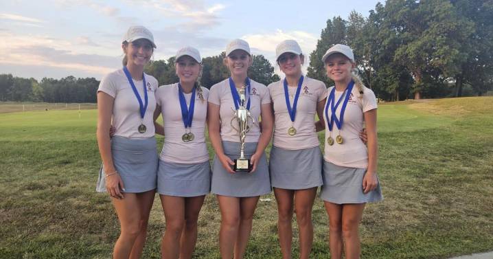 Mount Carmel girls capture Lady Cat Invite
