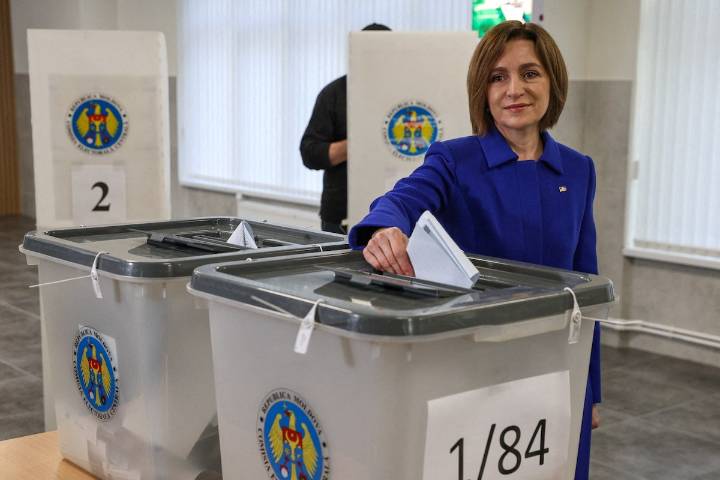 Moldova’s pro-EU ruling party wins majority in key election, boosting country’s bid to join the EU