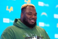 Report: NFL fines Chargers DT Teair Tart for slap