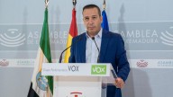 Vox Extremadura insta a Gallardo a no seguir "ni un minuto más" en sus cargos y apela al PSOE a cesarle