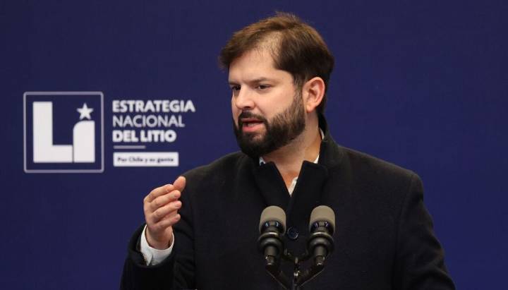 Presidente Boric viajará a la región del Biobío este martes: encabezará entrega de viviendas