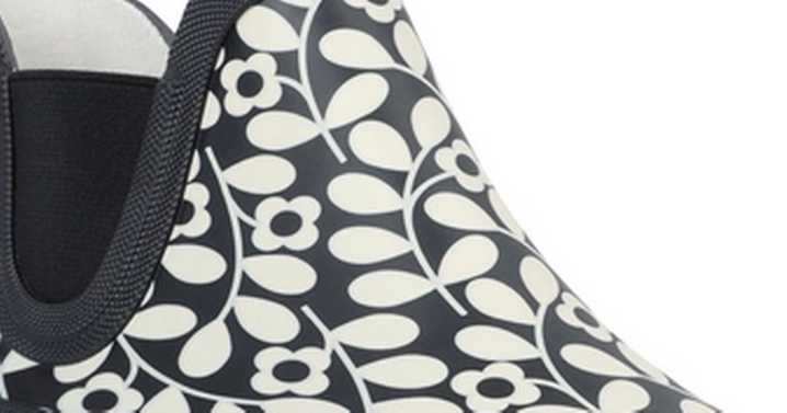 Regatta's £4 wellies worth £50 with designer print hailed 'ideal' for wearing on drizzly dog walks