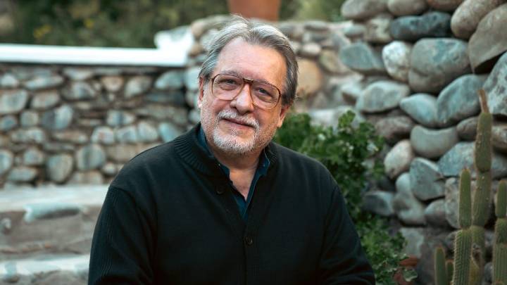 Quique Llopis se suma a "Entre Cuerdas y Letras", el ciclo musical de LT8