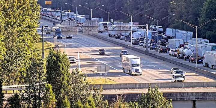 Crash blocks all lanes on I-65 South near Cedar Grove Road in Bullitt County