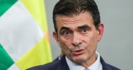 Candidato presidencial de Bolivia propuso legalizar autos robados que llegan desde Chile: Gobierno da tajante respuesta