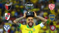 Dani Alves se puso la camiseta de un equipo de Argentina y enloqueció a los hinchas