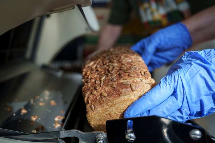 When food banks need bread, 900 home bakers answer the call