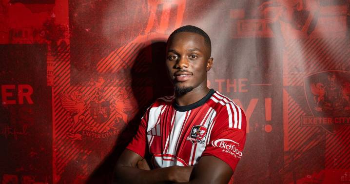 Carlos Mendes Gomes joins Exeter City on season