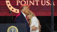 Trump elogia a Charlie Kirk como un “mártir” y destaca su impacto en el movimiento conservador