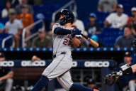José Altuve rompe el silencio con su doblete 22 en medio y quiere salir de la sequía ofensiva