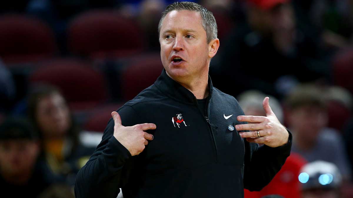 Georgia extends Mike White after NCAA Tournament trip