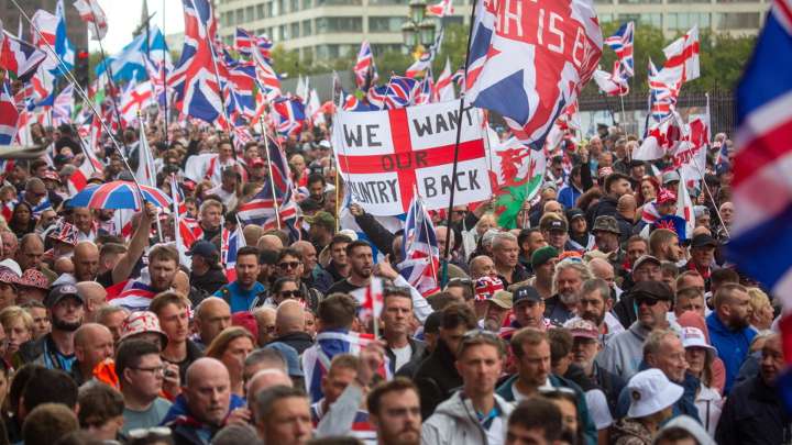 Londres: Masiva marcha de extrema derecha contra la inmigración
