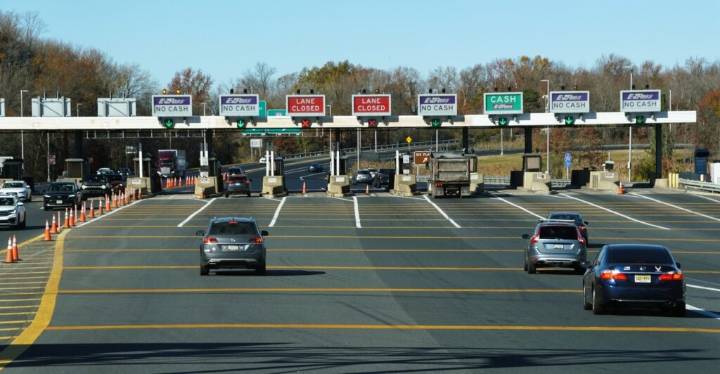 Friday morning New Jersey commuter report: delays and crashes
