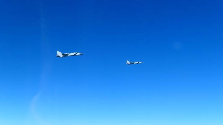 Putin tests West as FIVE Russian fighters come perilously close to Nato airspace