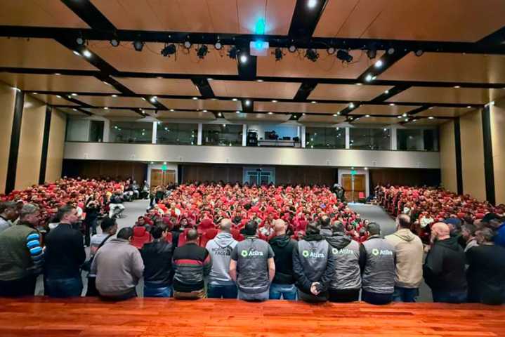 Por la deuda multimillonaria que mantiene con ellos, trabajadores de Sancor piden la quiebra de la empresa