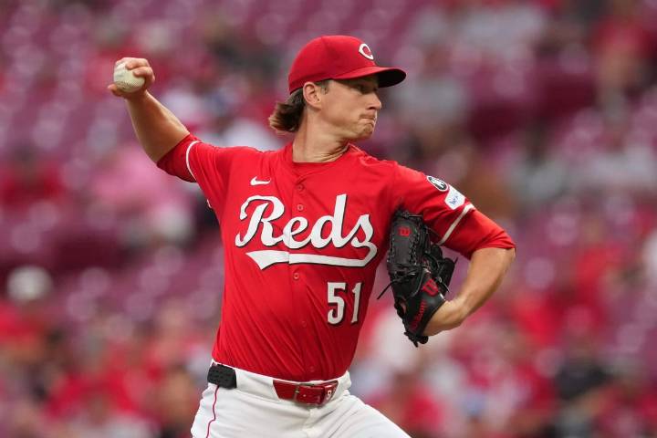 Reds vs. Pirates: How does Cincinnati's loss affect the NL wild