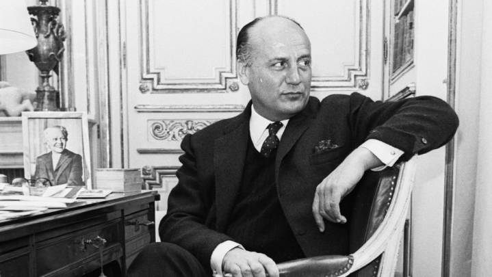 How Pierre Balmain Brought 'Jolie Madame' French Elegance to the World