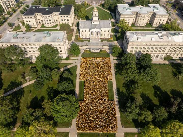 Iowa’s public universities report larger freshman classes