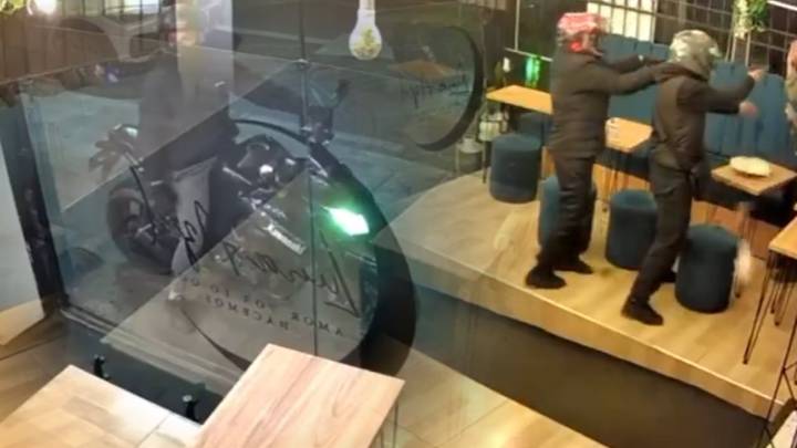 Video| Atraco en restaurantes del norte de Bogotá: delincuentes usaban trajes y maletas