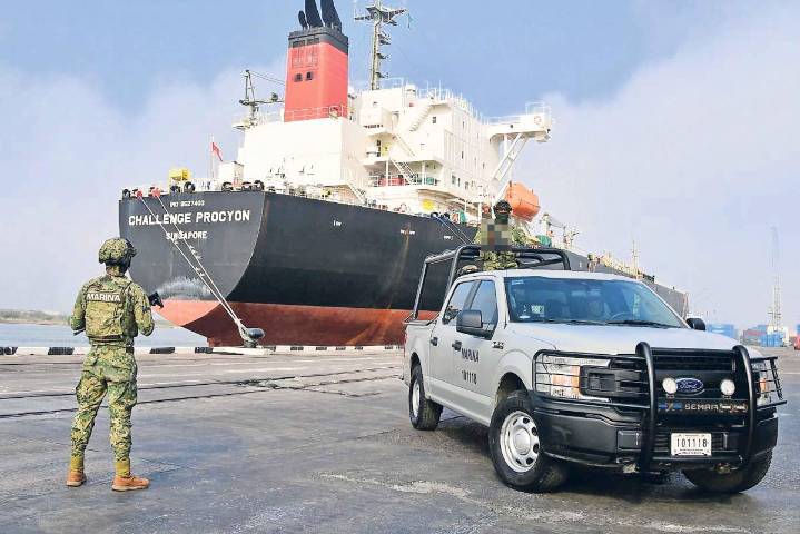 Red de huachicol fiscal alcanza a 20 oficiales de Marina; uno estuvo cerca de reemplazar a Ojeda