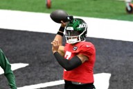 Justin Fields back at Jets practice as he gets closer to Week 4 return