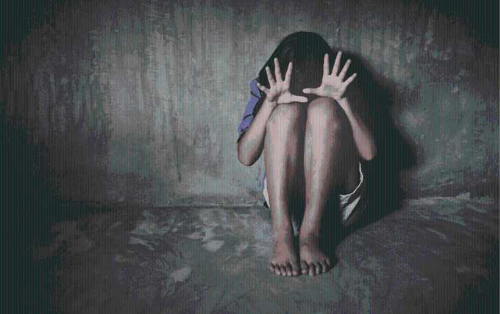 Causa para arrestar a hombre que por 7 años abuso sexualmente de una menor