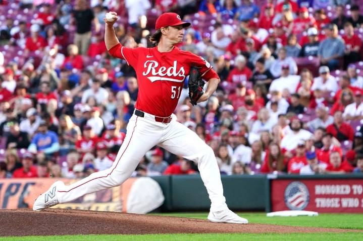 Deadspin | Brady Singer, Reds double up Mets to snap 3-game skid