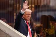 Trump niega una guerra con Chicago y afirma que EE.UU. "limpiará" sus ciudades